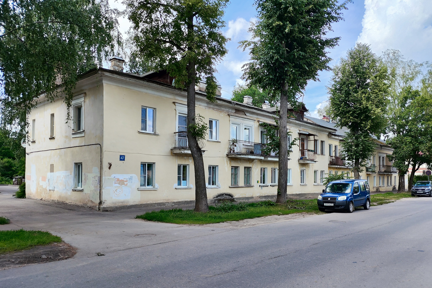 Великий Новгород, Улица Красилова, 47; Улица Красилова, 49