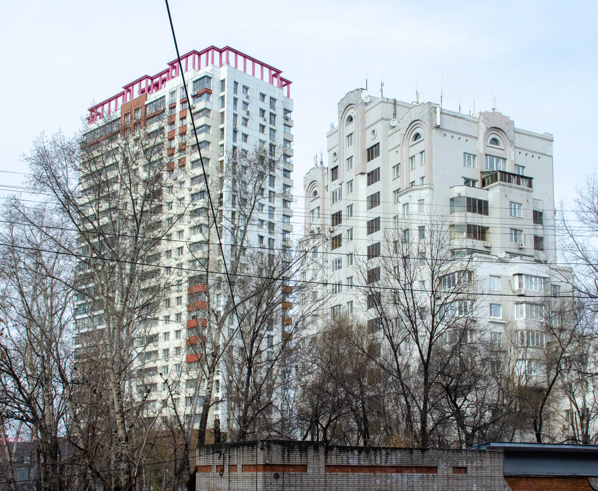 Хабаровск, Ленинградская улица, 53, корп. 1; Ленинградская улица, 51