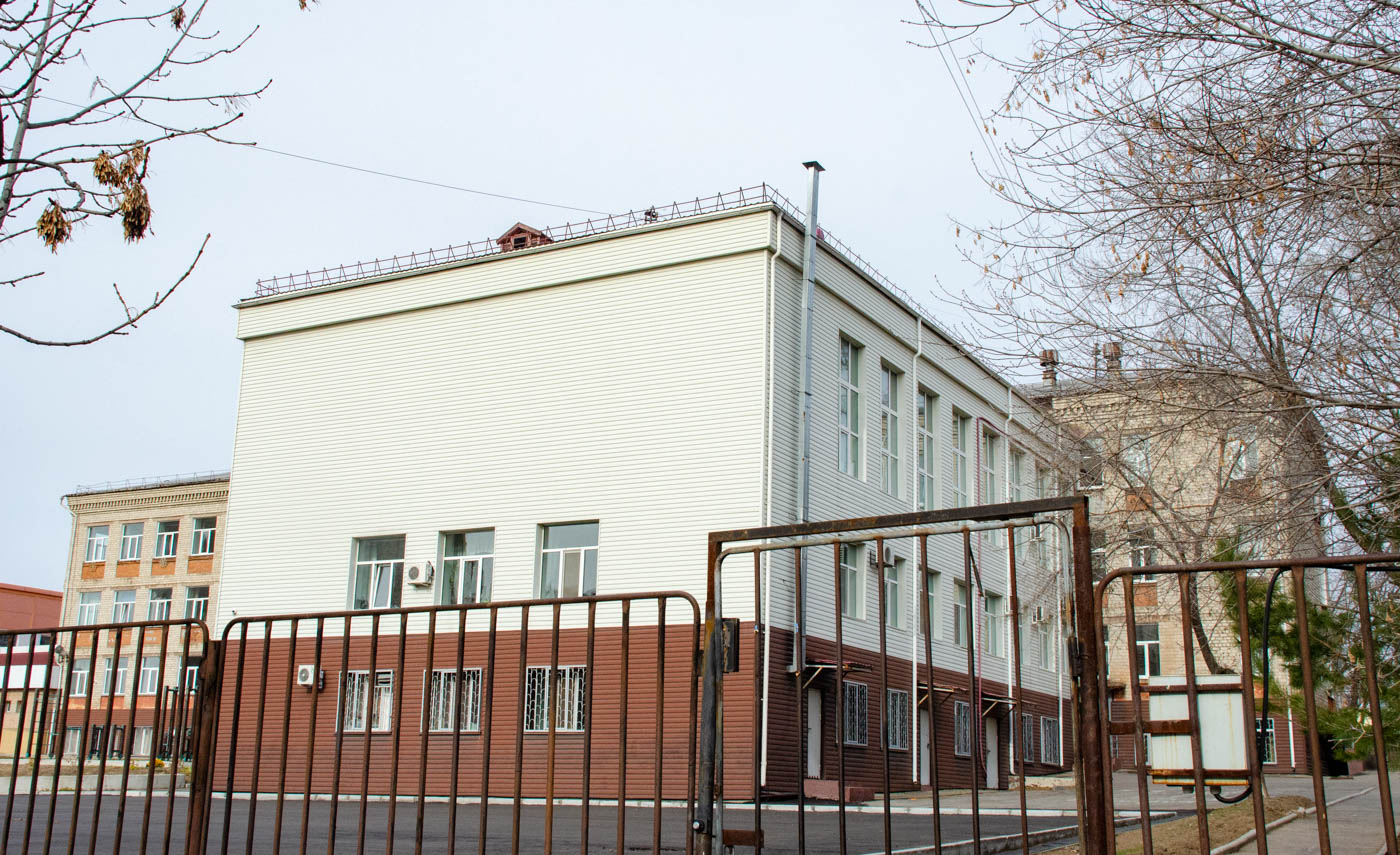 Хабаровск, Ленинградская улица, 79