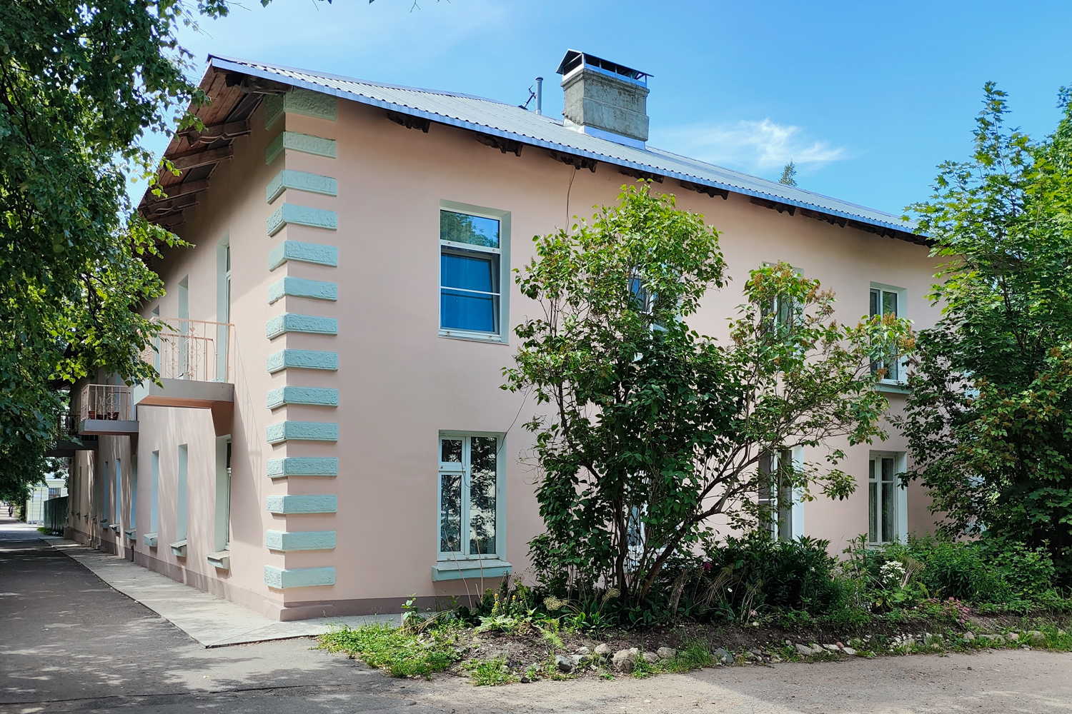 Великий Новгород, Яковлева улица, 14