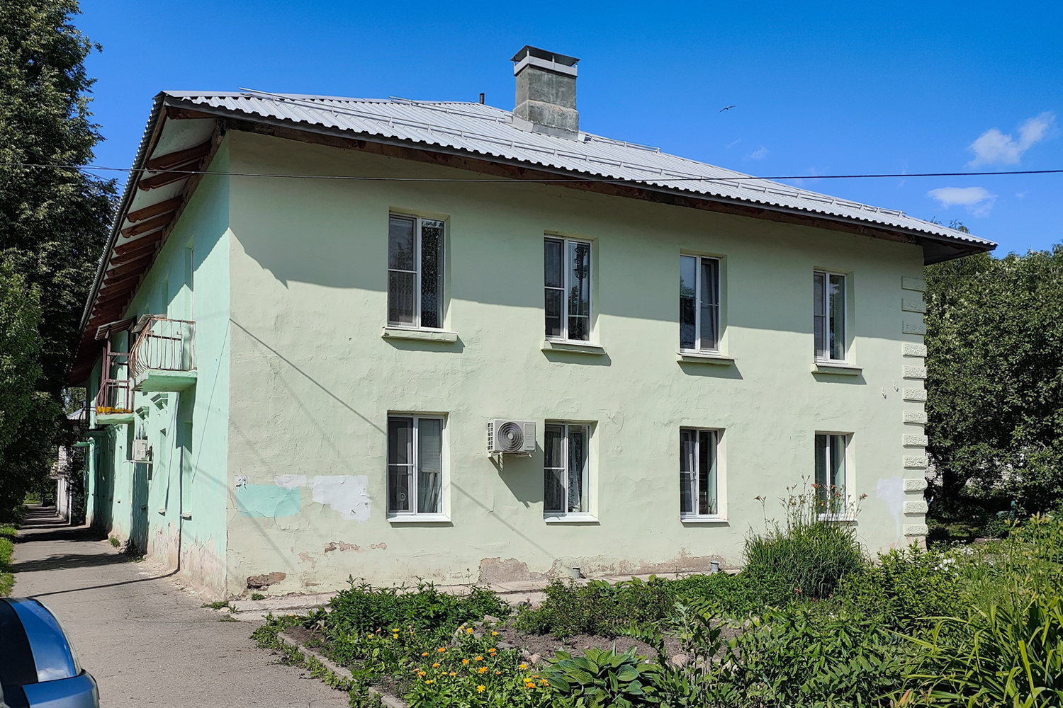 Великий Новгород, Тихвинская улица, 14