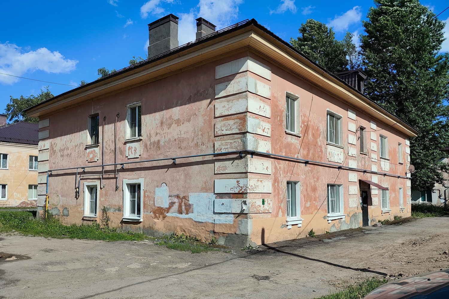 Великий Новгород, Новолучанская улица, 39