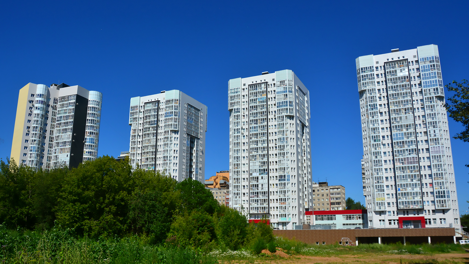 Пермь, Улица Николая Островского, 40; Улица Пушкина, 6