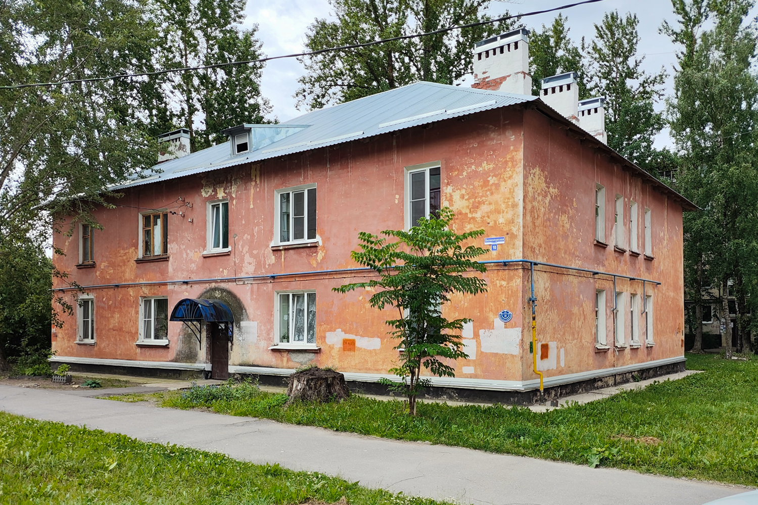 Великий Новгород, Великолукская улица, 10