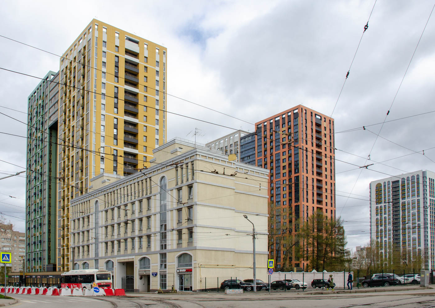 Пермь, Улица Луначарского, 99; Улица Борчанинова, 50; Улица Луначарского, 97