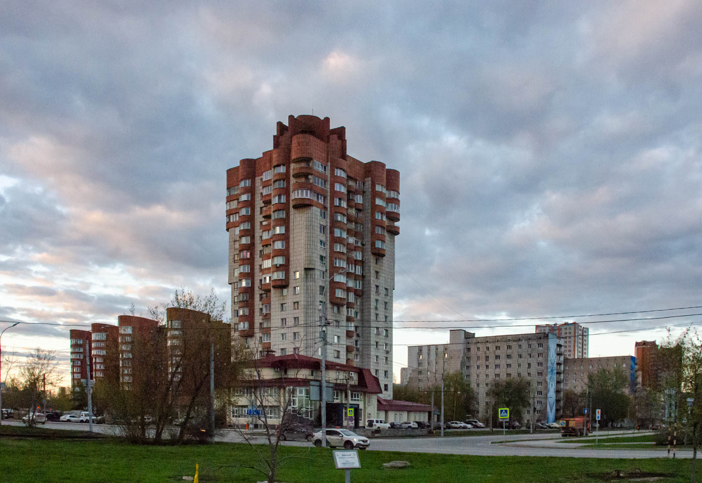 Пермь, Петропавловская улица, 123; Петропавловская улица, 119; Петропавловская улица, 119А; Петропавловская улица, 117