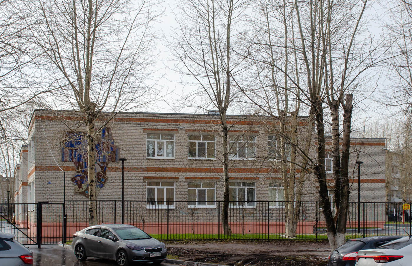 Соликамск, Молодёжная улица, 23