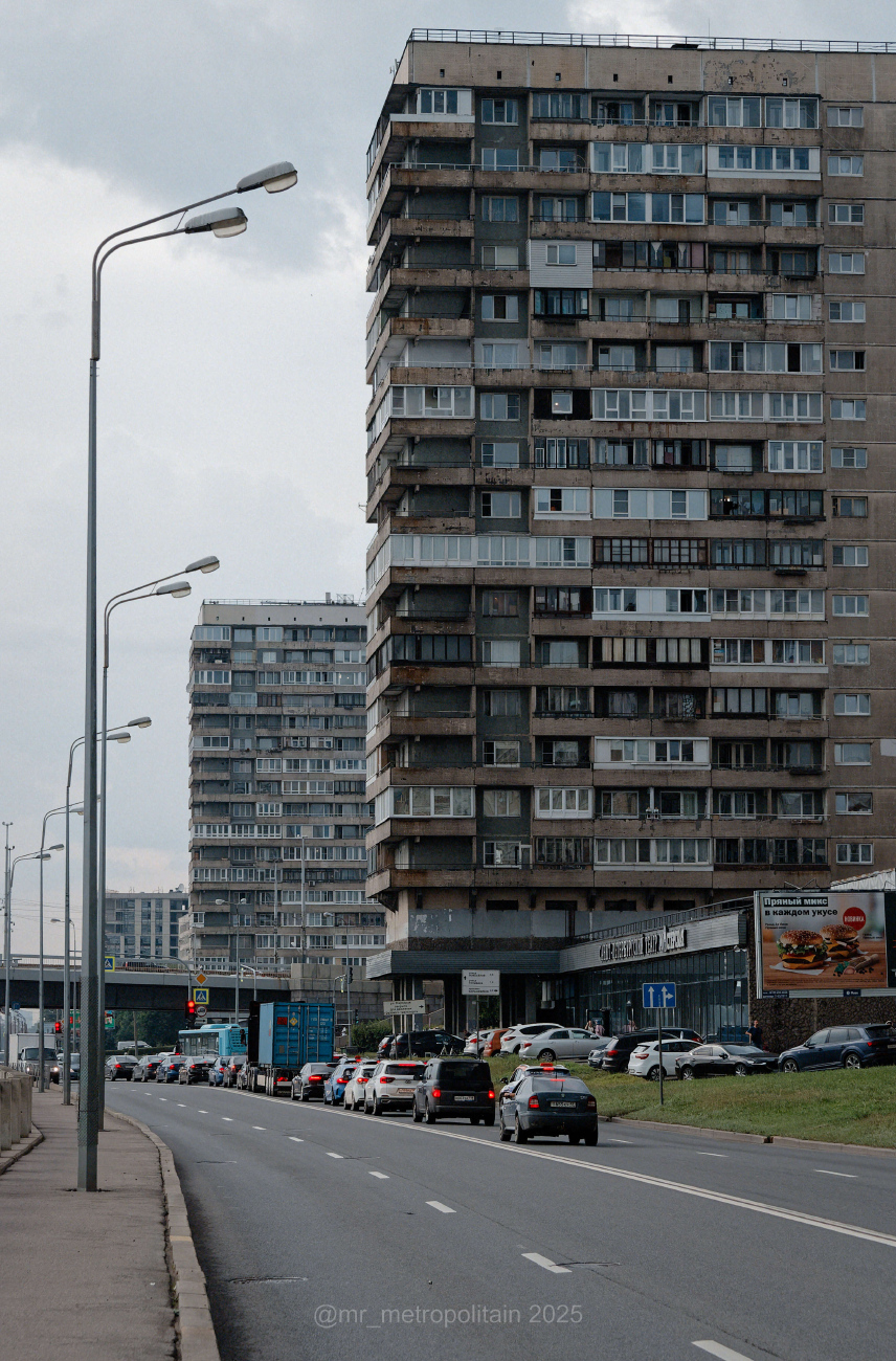 Санкт-Петербург, Октябрьская набережная, 68; Октябрьская набережная, 66