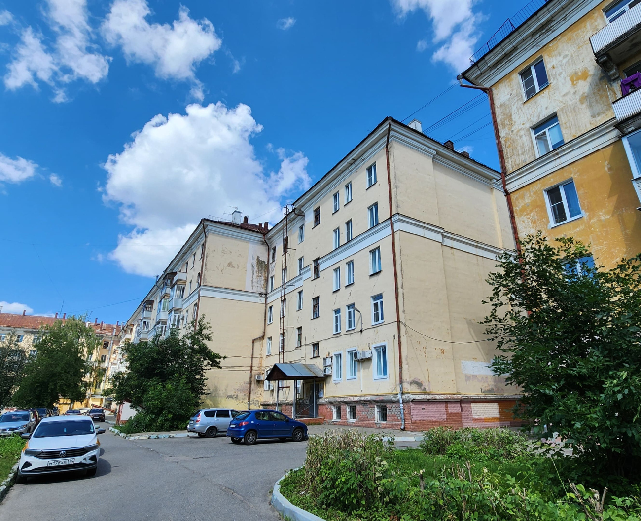 Электросталь, Советская улица, 16 / Проспект Ленина, 32 Электросталь, Советская улица, 16 / Проспект Ленина, 32