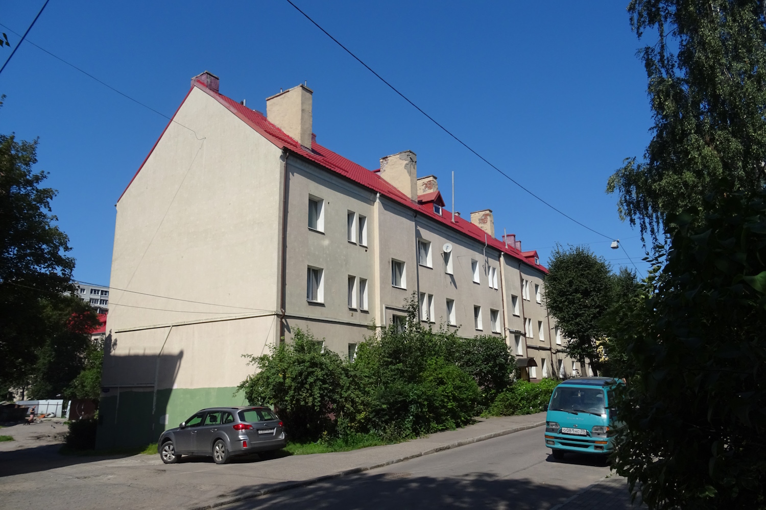 Калининград, Мебельная улица, 10-12