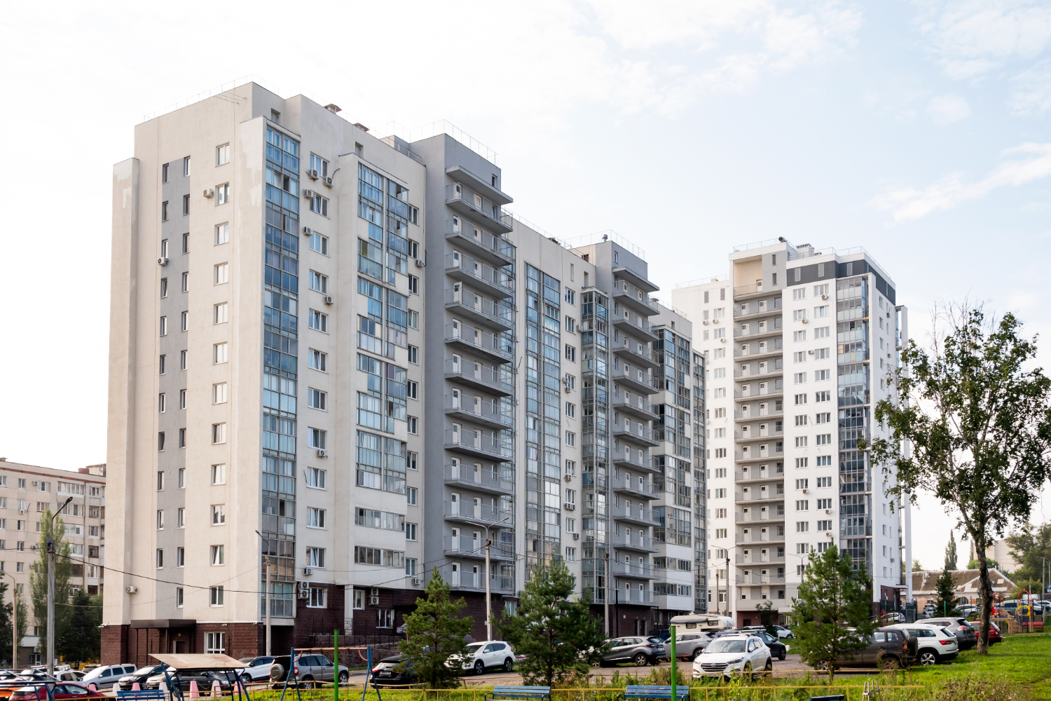 Уфа, Российская улица, 22; Российская улица, 24