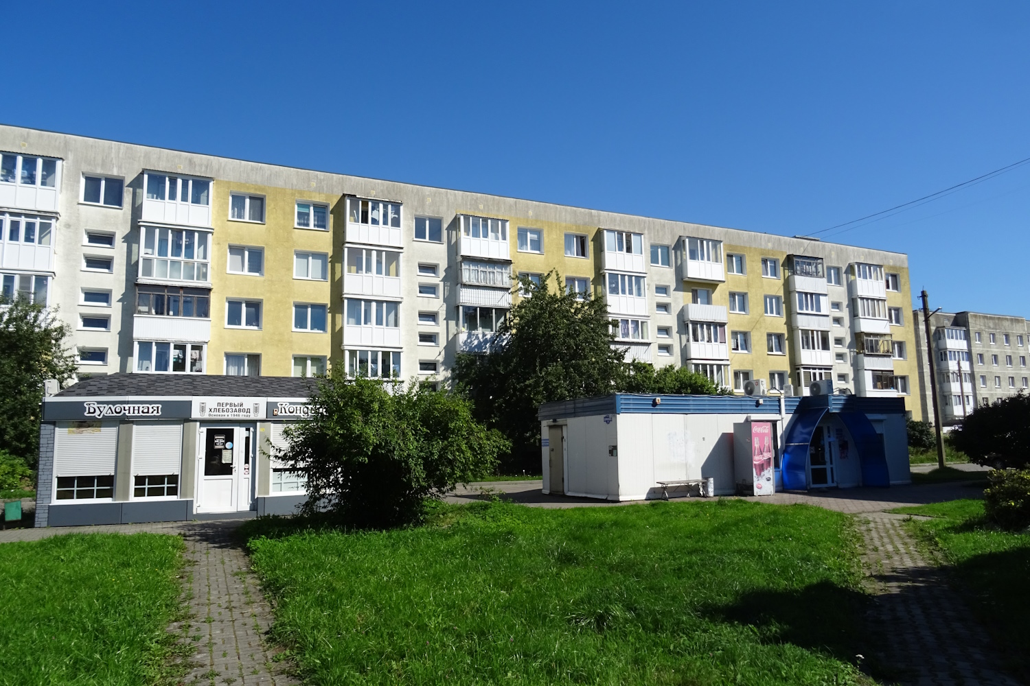 Пионерский, Улица Шаманова, 7