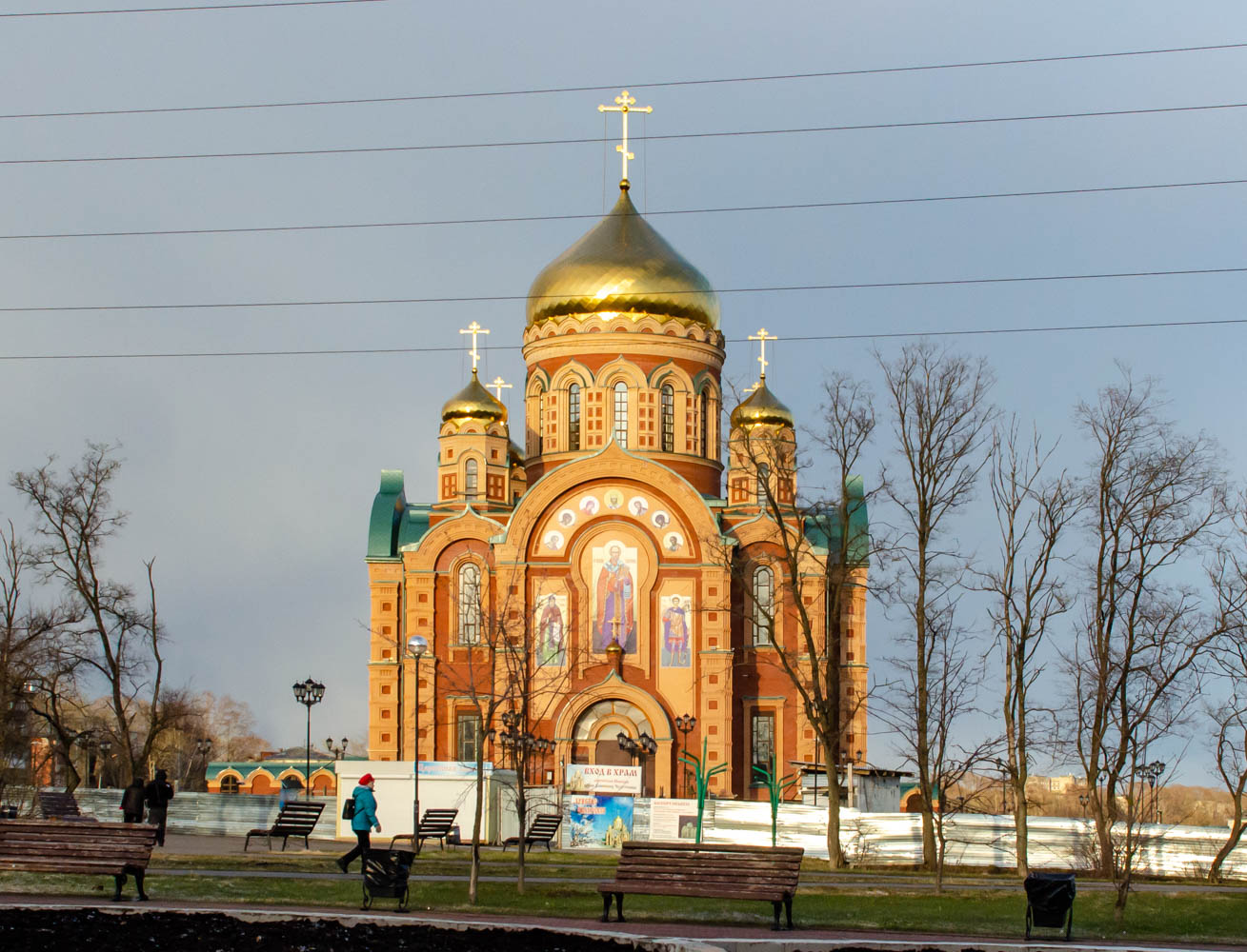 Березники, Площадь Первостроителей, 1