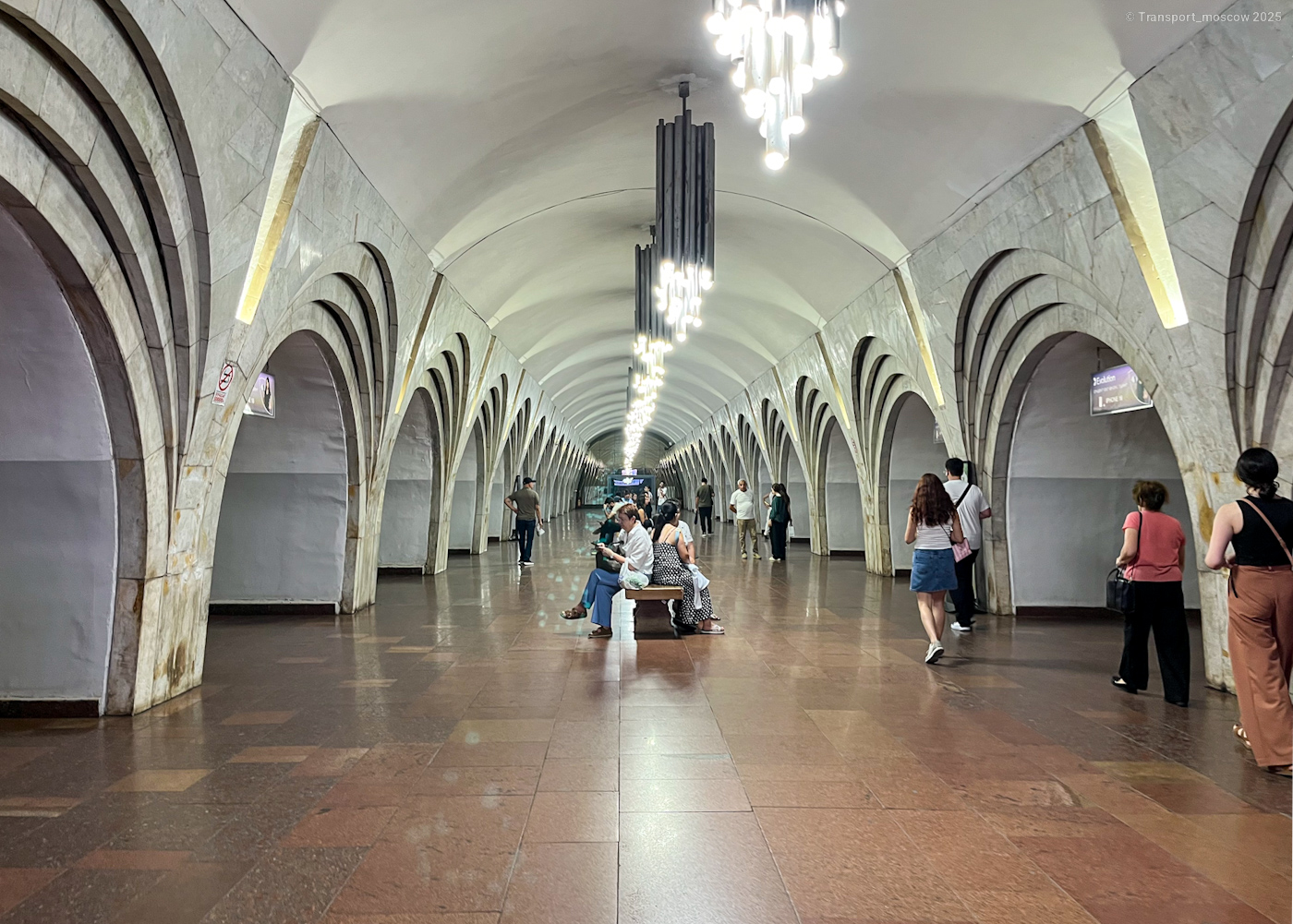 Ереван, Первая линия Ереванского метрополитена, Станция "Площадь Республики"