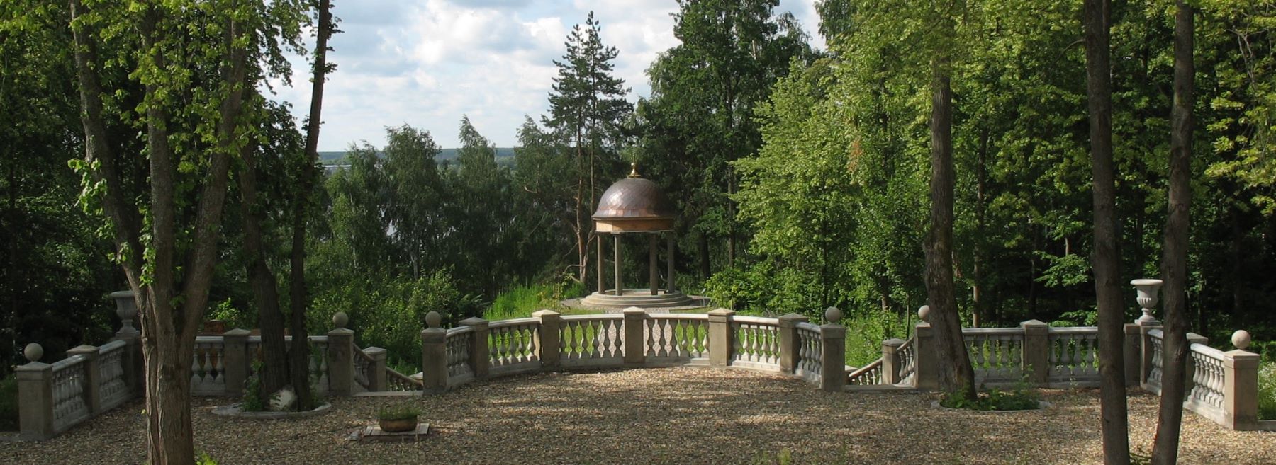 Заволжский район, прочие н.п., дер. Порозово, усадьба Студёные Ключи (беседка)