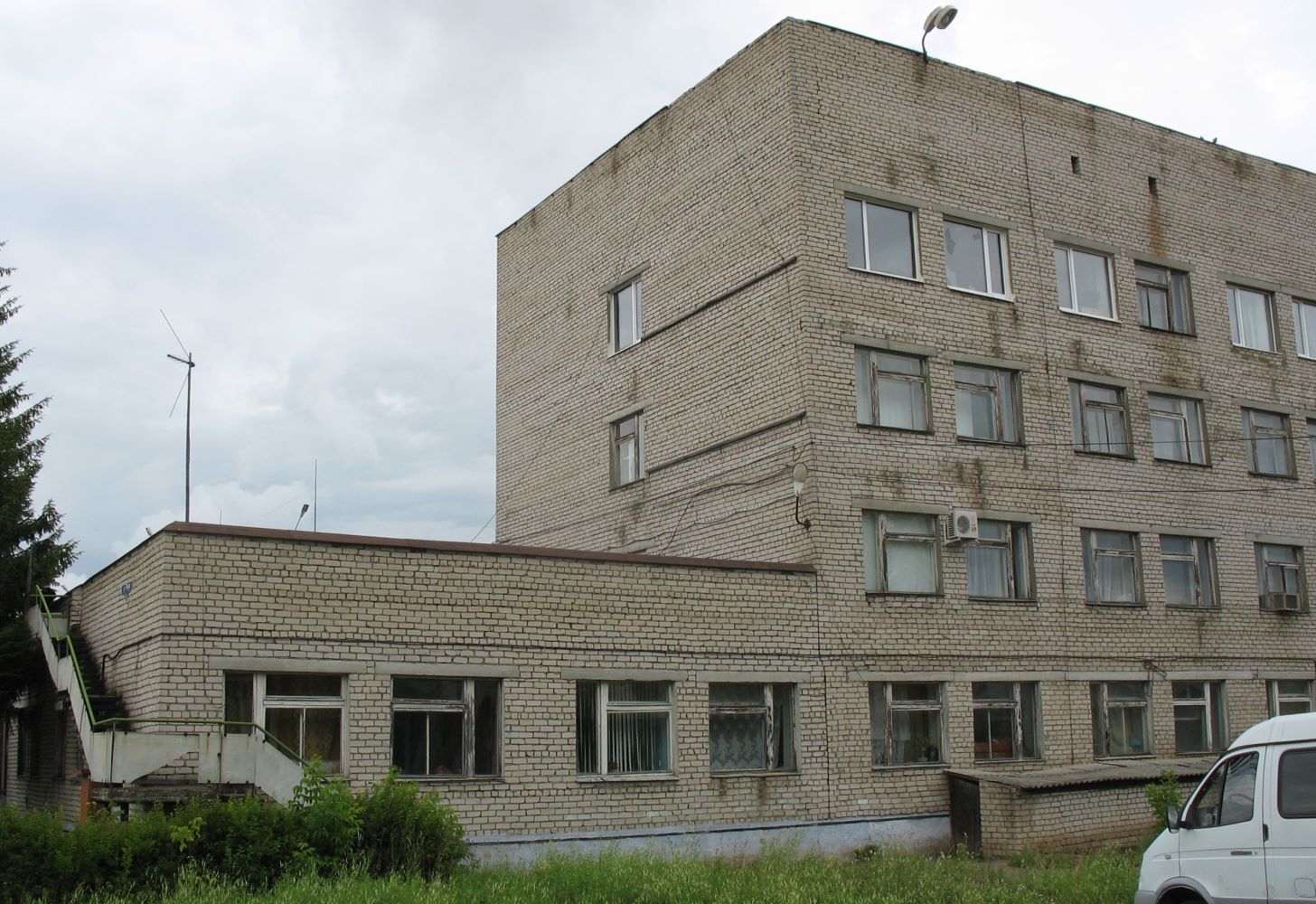 Заволжск, Улица Мира, 1