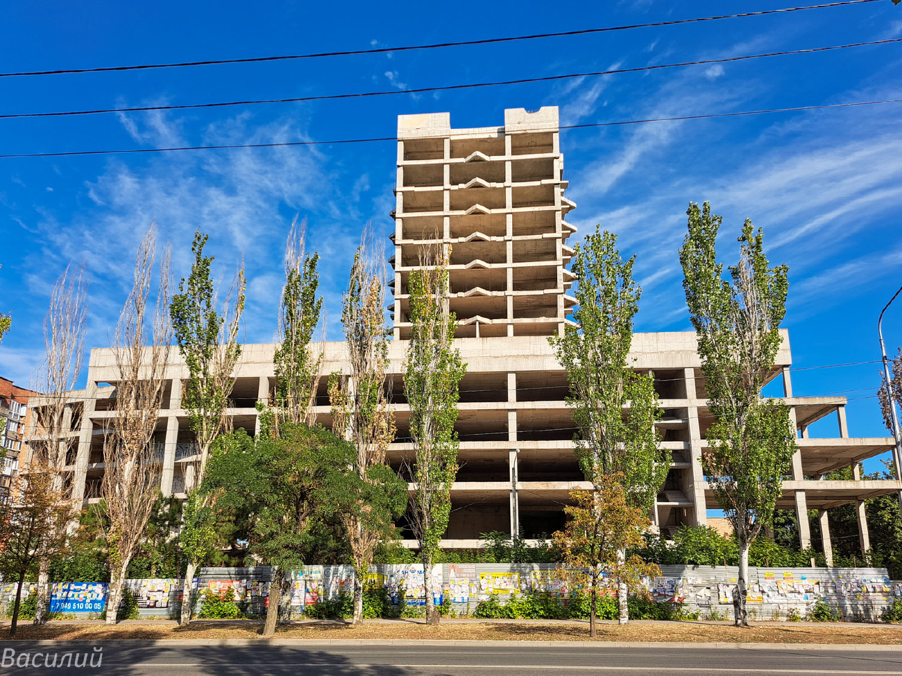 Mariupol, Проспект Строителей, 141А