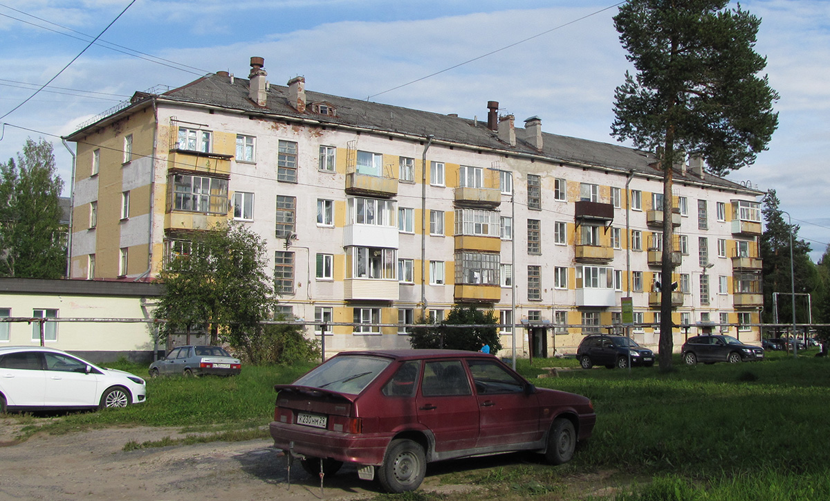 Мирный, Улица Овчинникова, 22