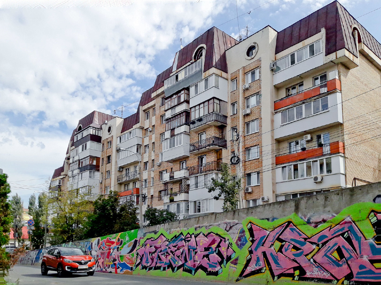 Самара, Улица Алексея Толстого, 55 / Улица Венцека, 19