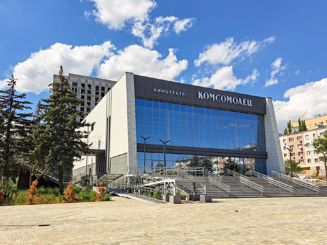 Мариуполь, Проспект Адмирала Нахимова, 172