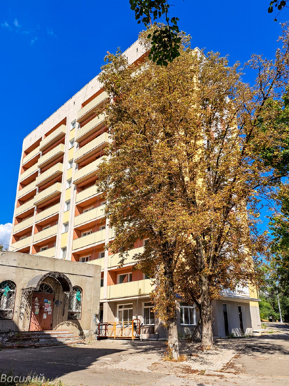 Мариуполь, Проспект Адмирала Нахимова, 196