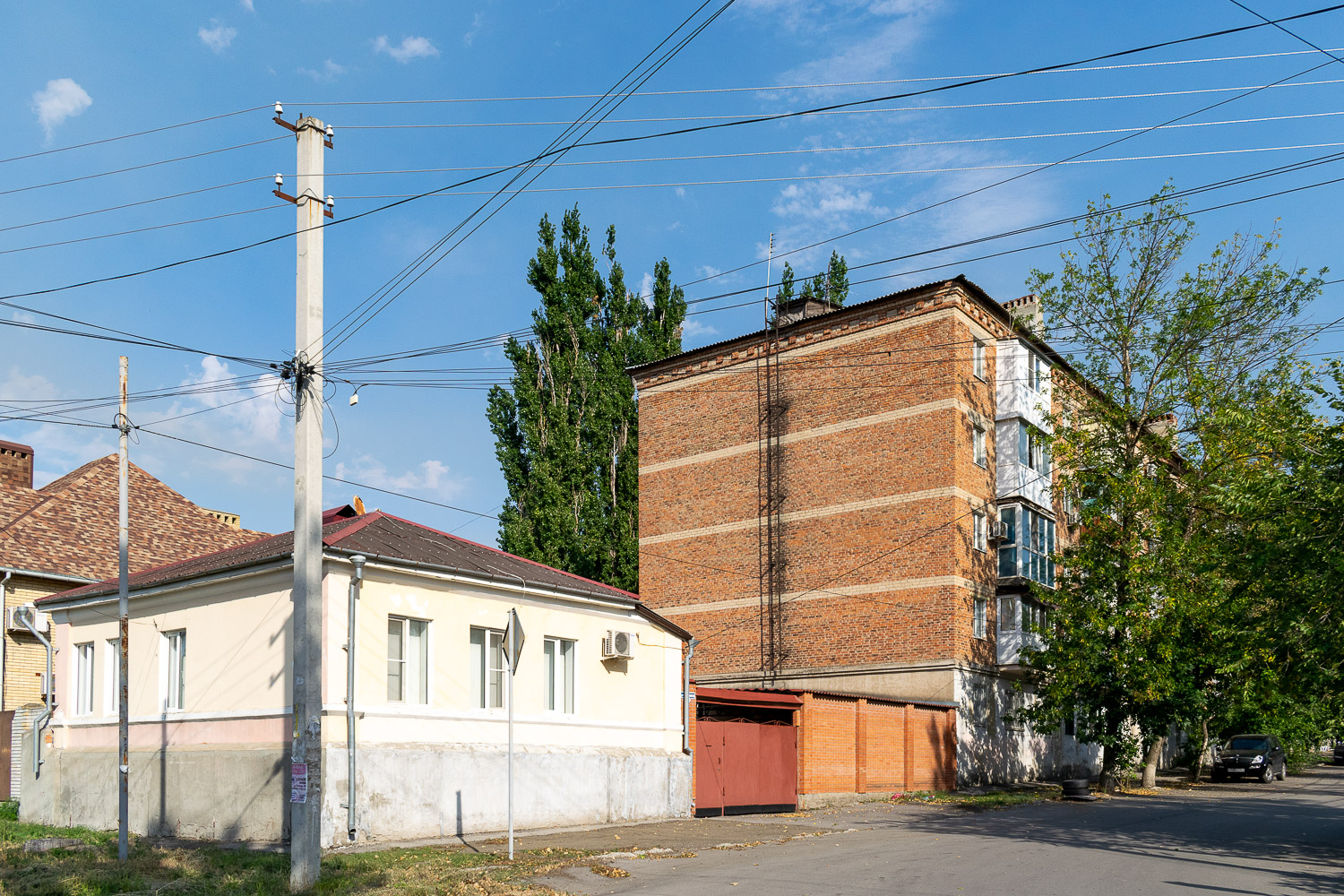 Шахты, Улица Ленина, 216; Улица Ленина, 206