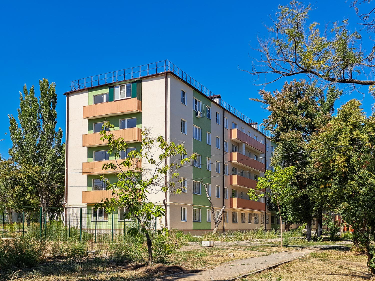 Мариуполь, Бульвар Богдана Хмельницкого, 24