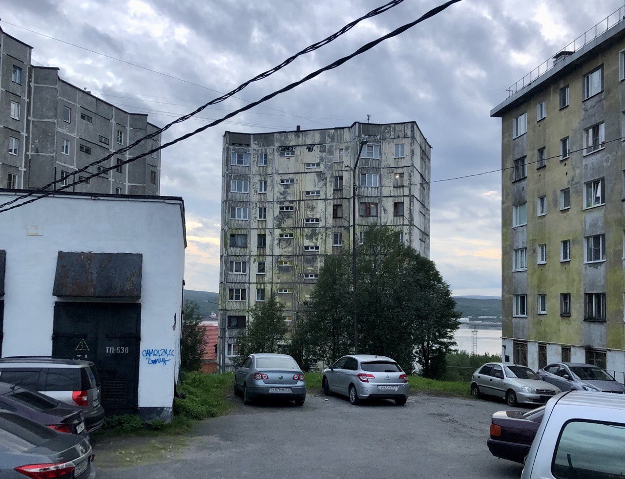 Murmansk, Улица Ивана Сивко, 9