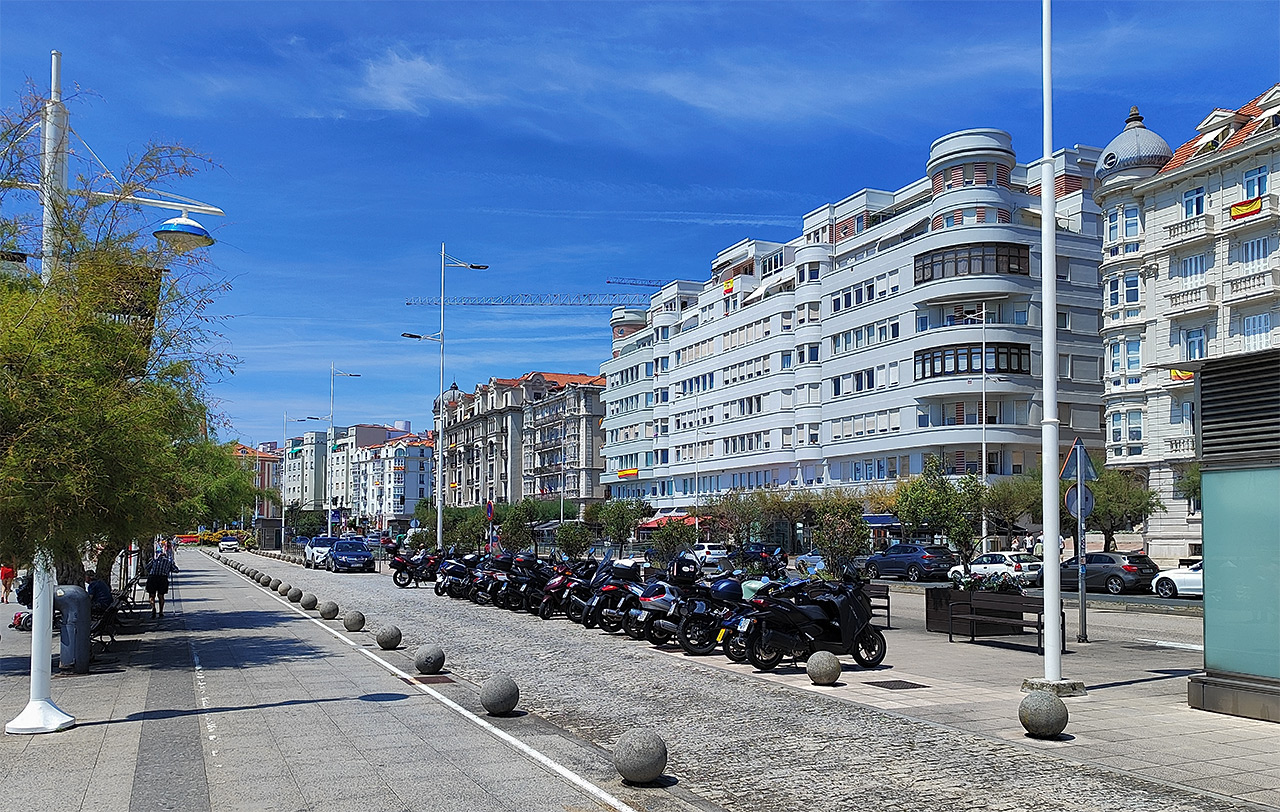 Сантандер, Calle de Castelar, 7-13