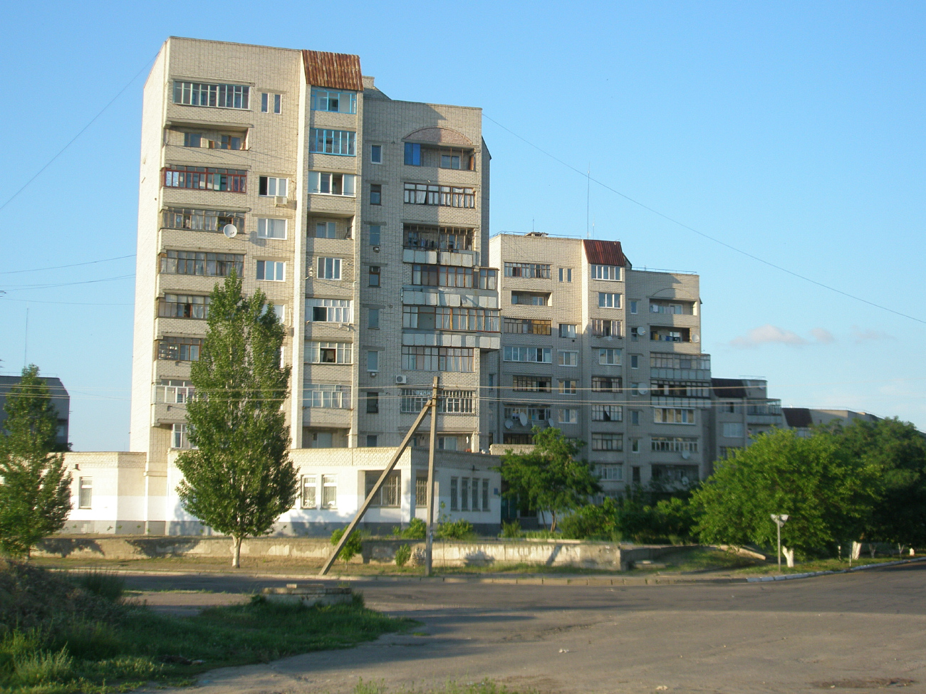 Новая Каховка, Проспект Победы, 42