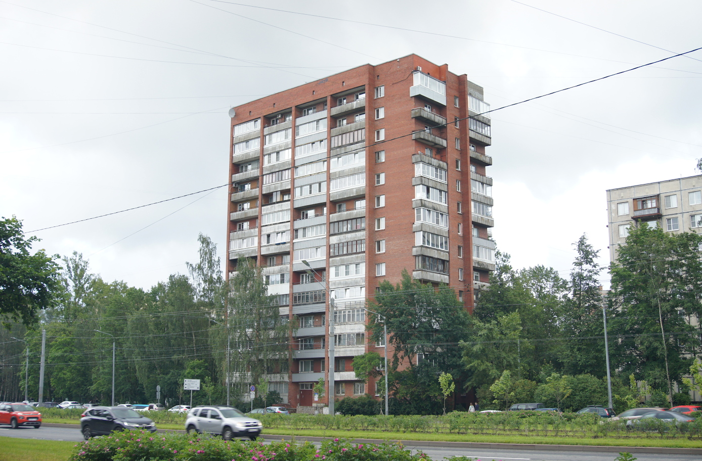 Санкт-Петербург, Светлановский проспект, 95