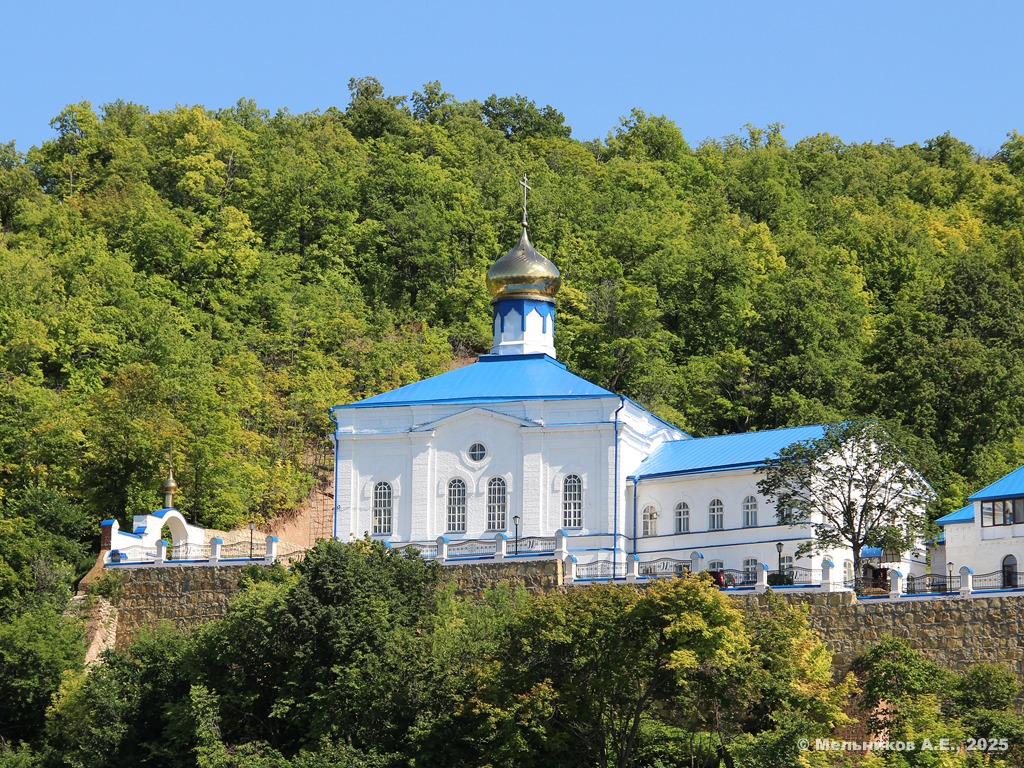 Верхнеуслонский район, прочие н.п., Пос. Детский Санаторий, Монастырская улица, 1 (Скорбященская церковь)
