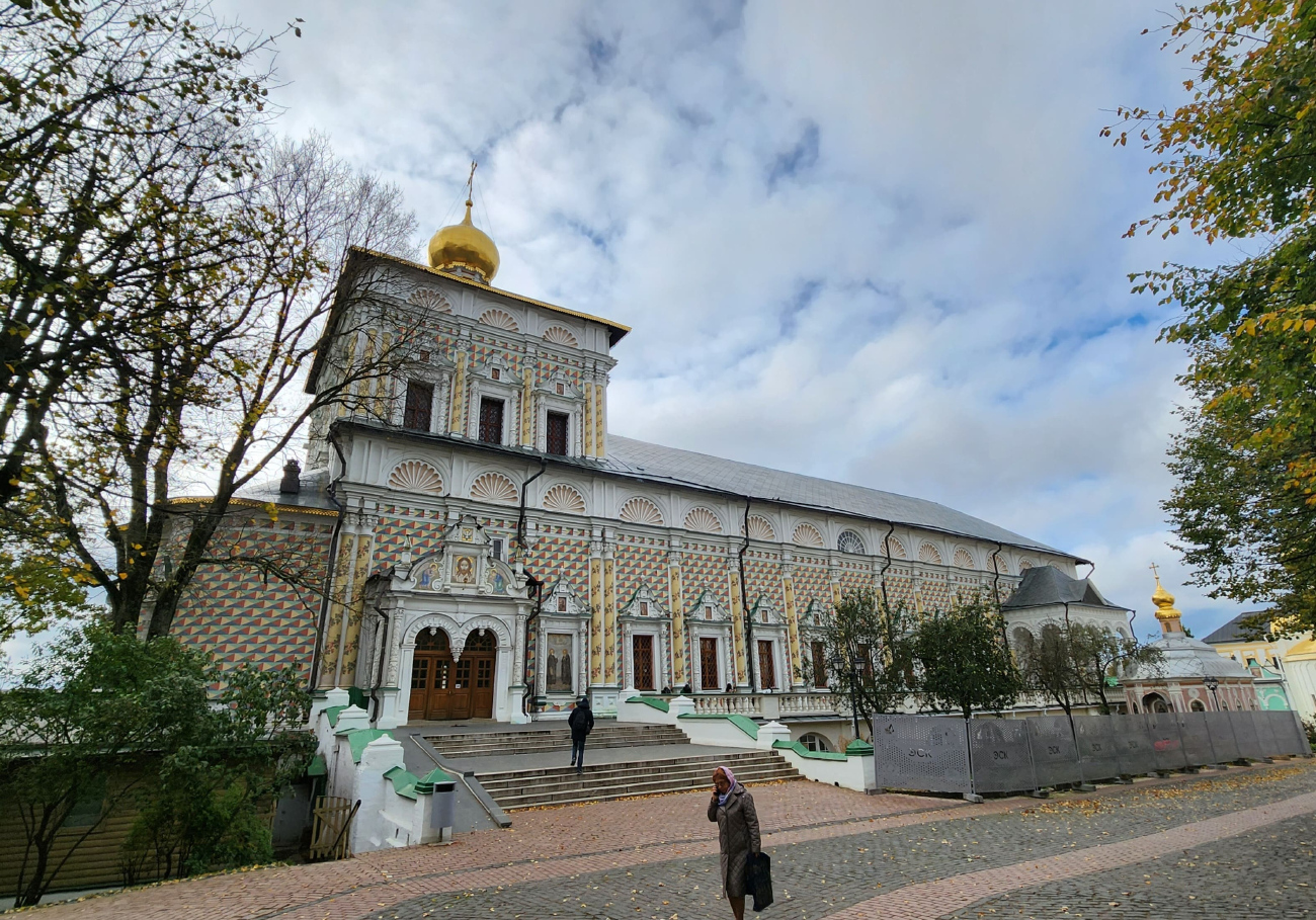 Сергиев Посад, Свято-Троицкая Сергиева лавра, Трапезная церковь