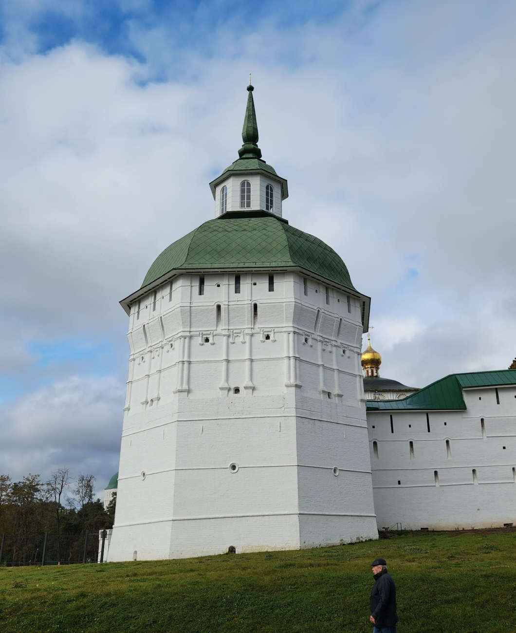 Сергиев Посад, Свято-Троицкая Сергиева лавра, Пятницкая башня