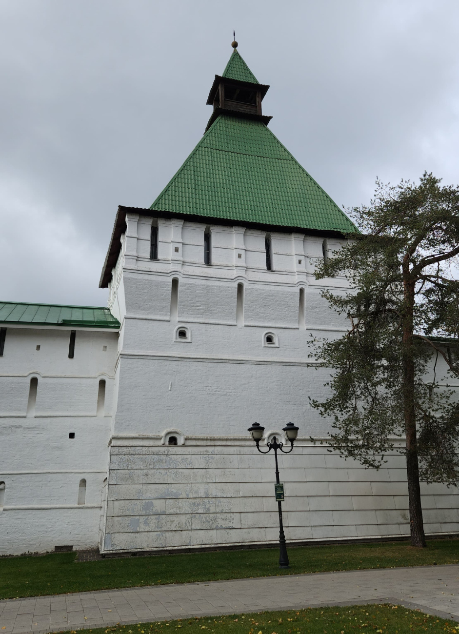 Sergiev Posad, Свято-Троицкая Сергиева лавра, Сушильная башня