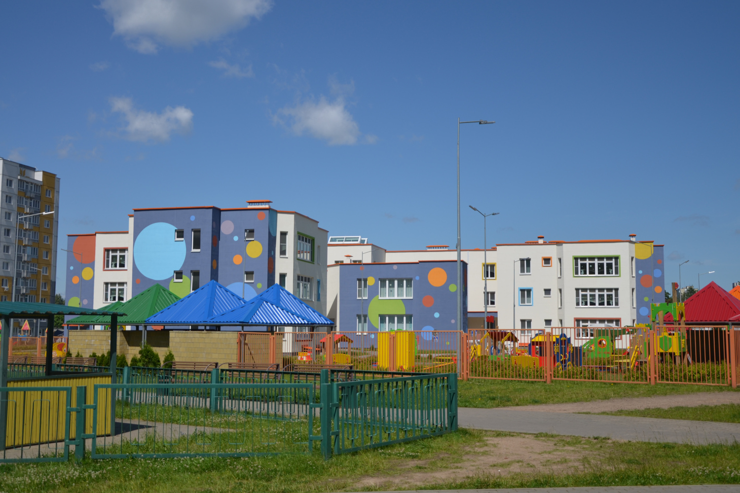 Минск, Улица Евгения Мирковского, 4 Минск, Улица Евгения Мирковского, 4