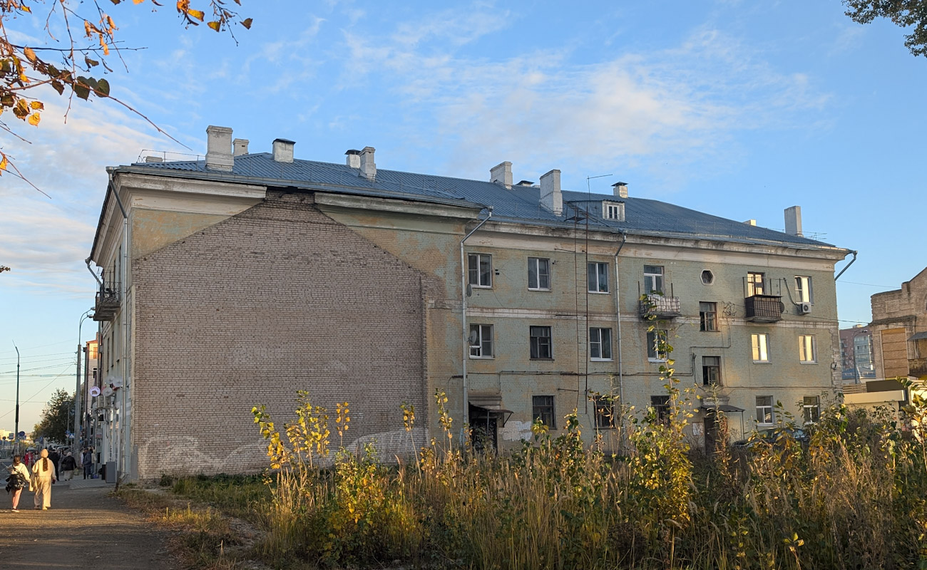 Казань, Ленинградская улица, 23