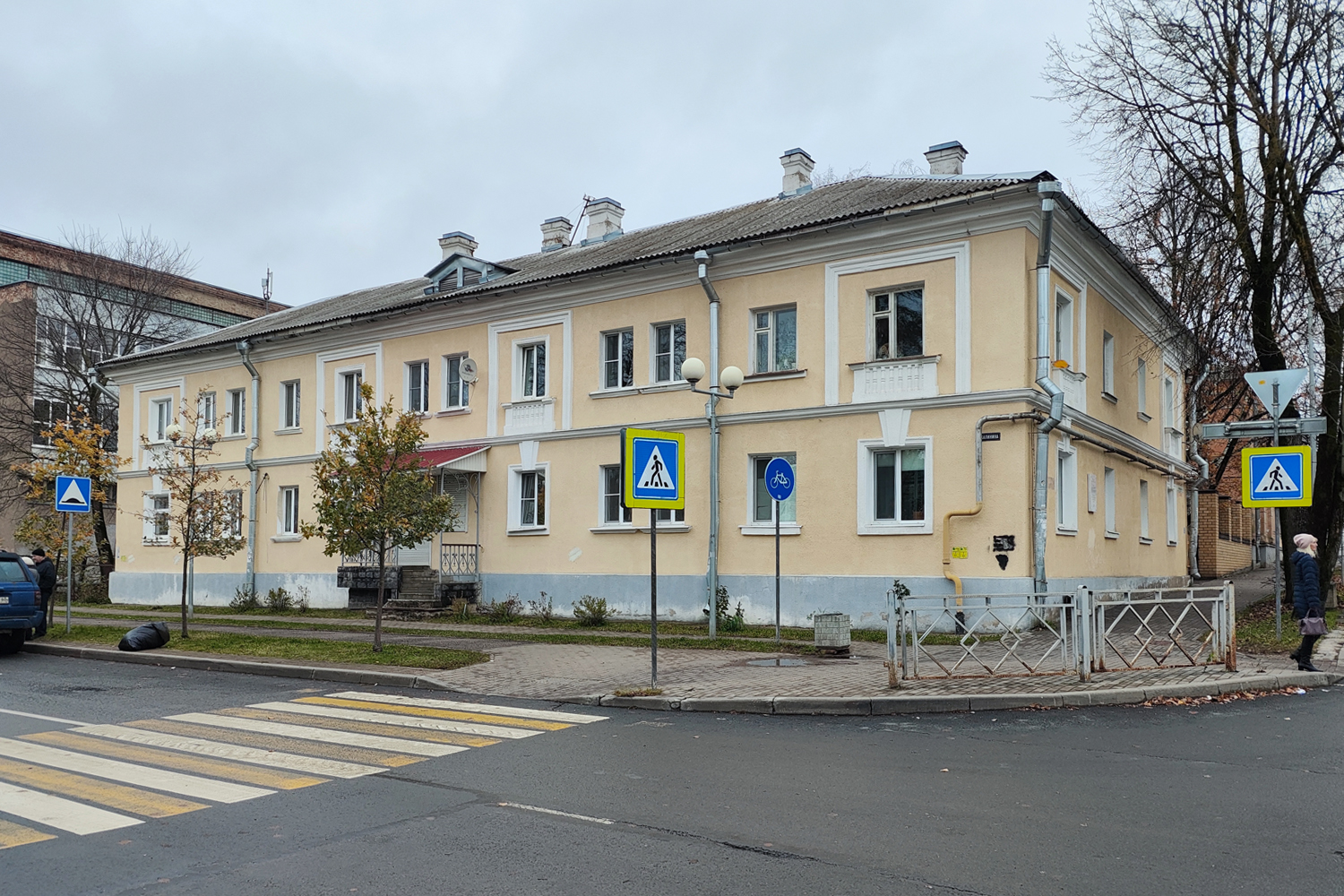 Псков, Георгиевская улица, 6 / Улица Калинина, 8