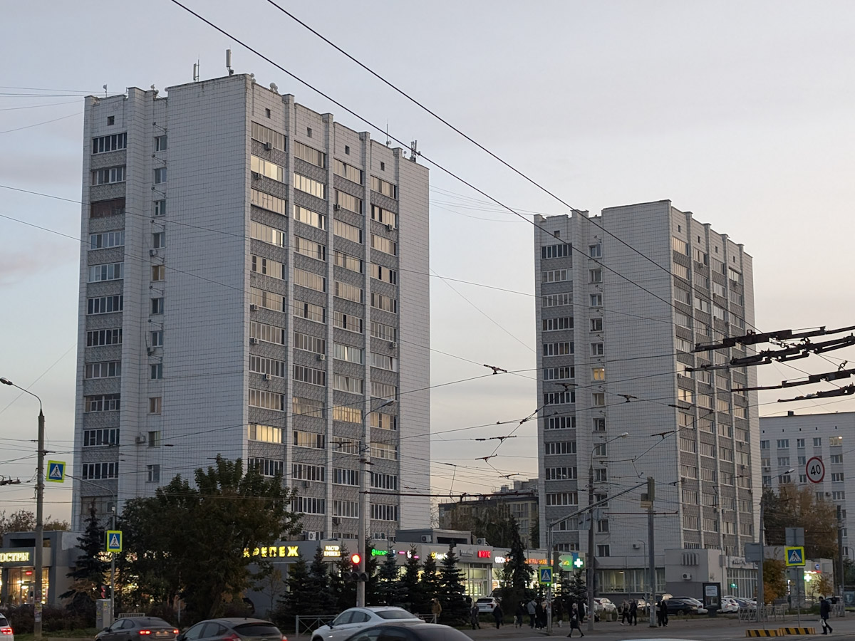 Казань, Улица Татарстан, 9; Улица Татарстан, 11