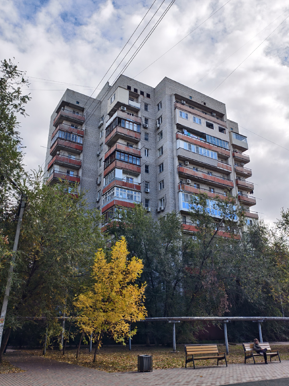 Астрахань, Звёздная улица,  47 корп. 5