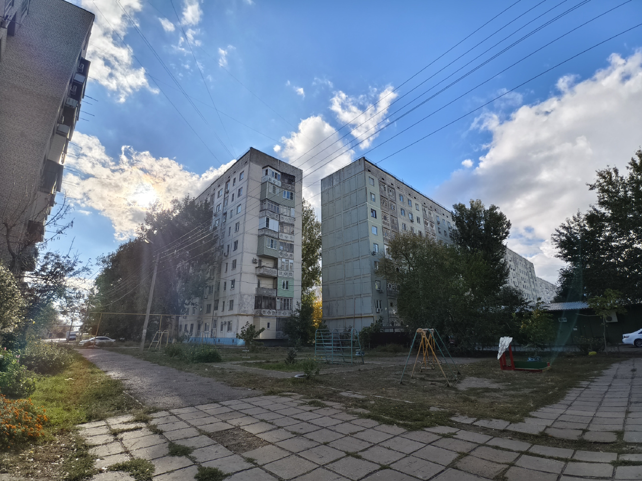 Астрахань, Звёздная улица, 43; Звёздная улица, 45 корп. 1 Астрахань, Звёздная улица, 43; Звёздная улица, 45 корп. 1