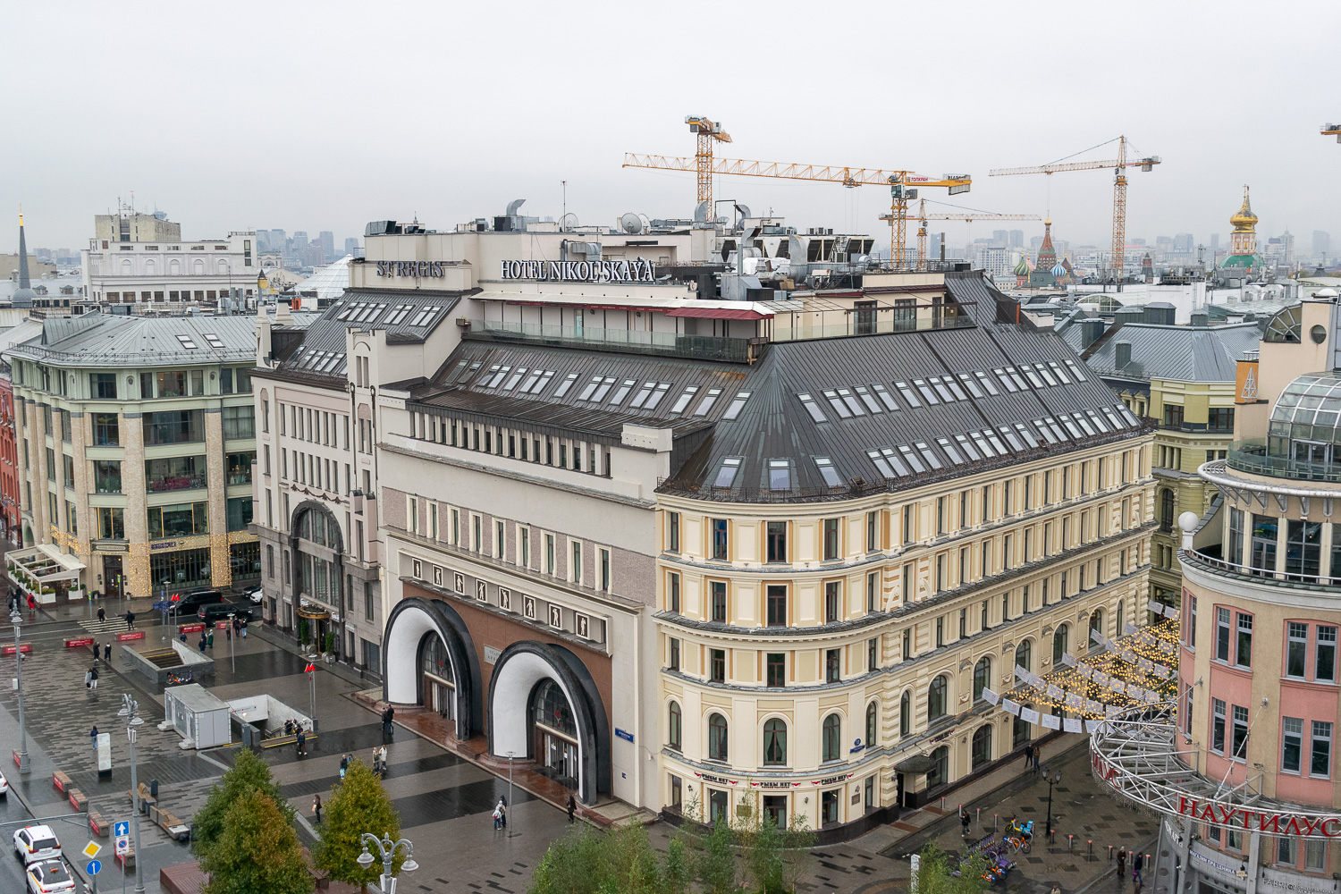 Moskwa, Никольская улица, 12 / Большой Черкасский переулок, 1 / Лубянская площадь, 2 стр. 1