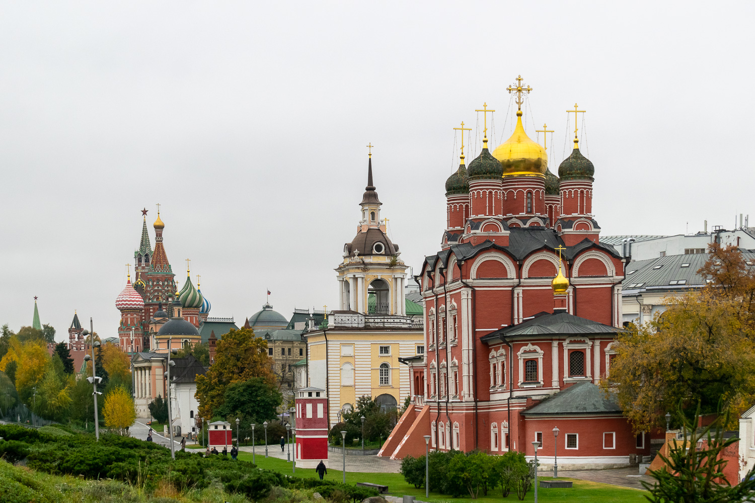 Москва, Красная площадь, 7; улица Варварка, 2; Улица Варварка, 8; Улица Варварка, 8 стр. 1