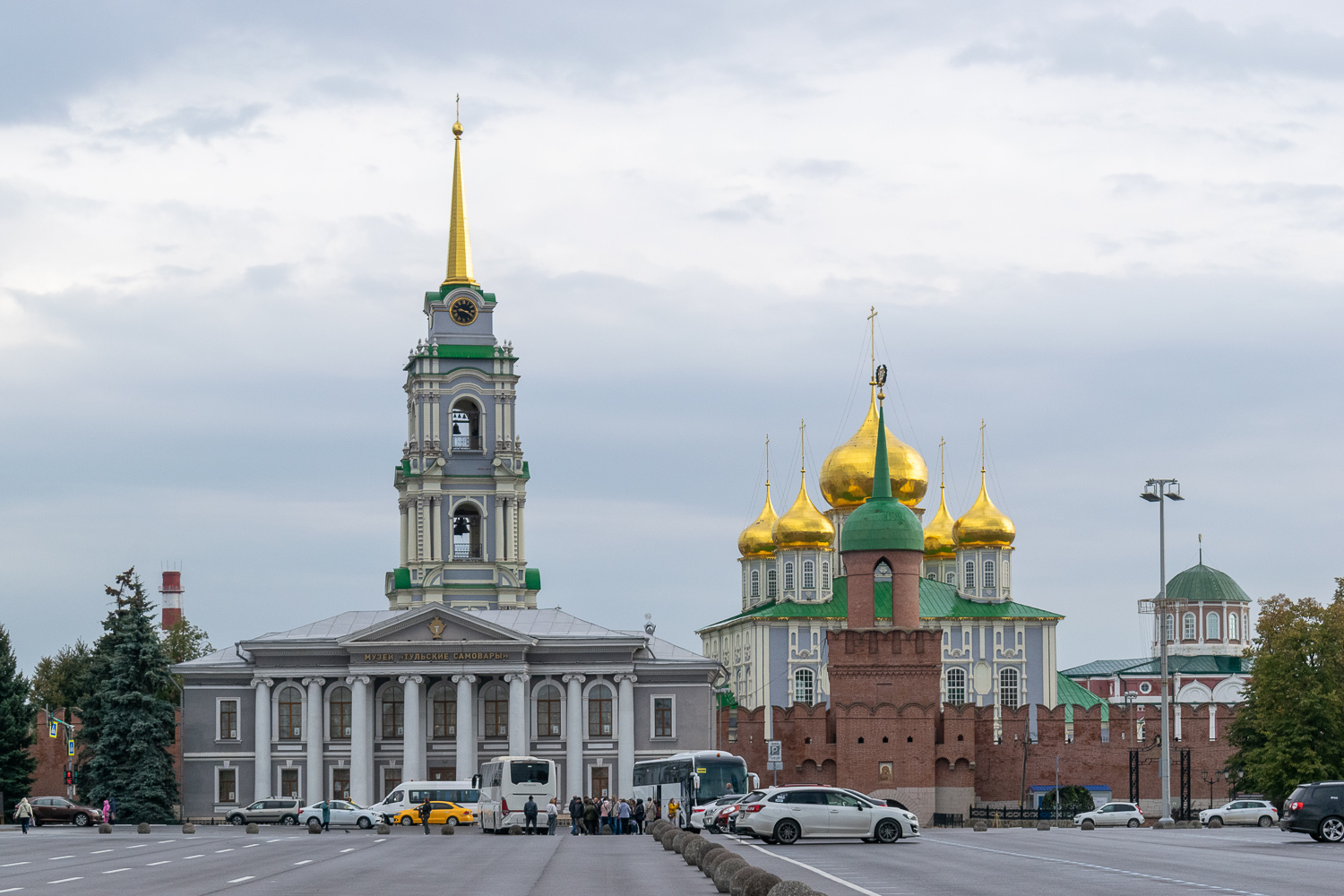 Тула, Менделеевская улица, 8; Менделеевская улица, 8/1; Менделеевская улица, 8/2; Кремль, Башня Одоевских ворот; Кремль, 1