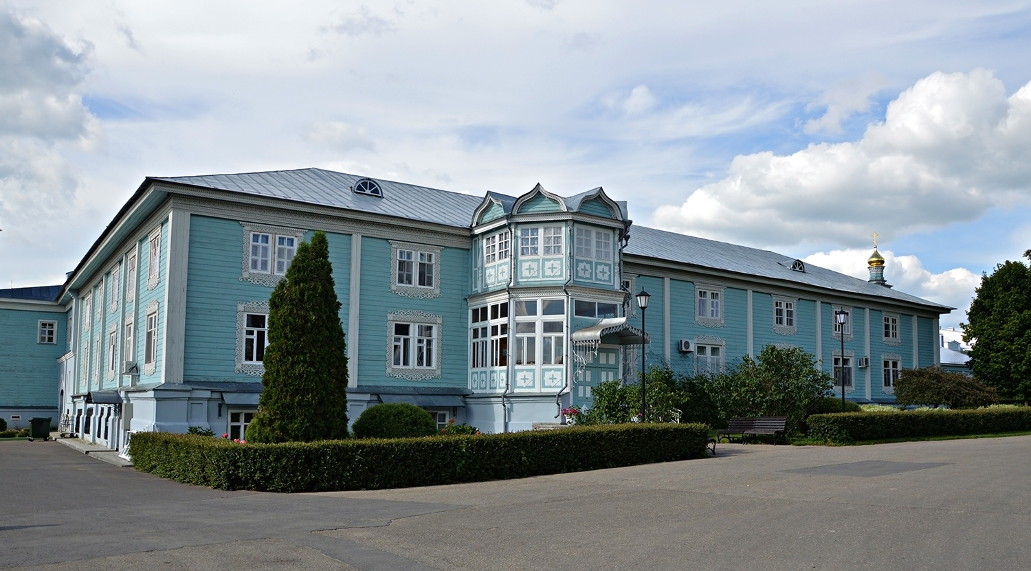 Дивеево, Советская улица, 6