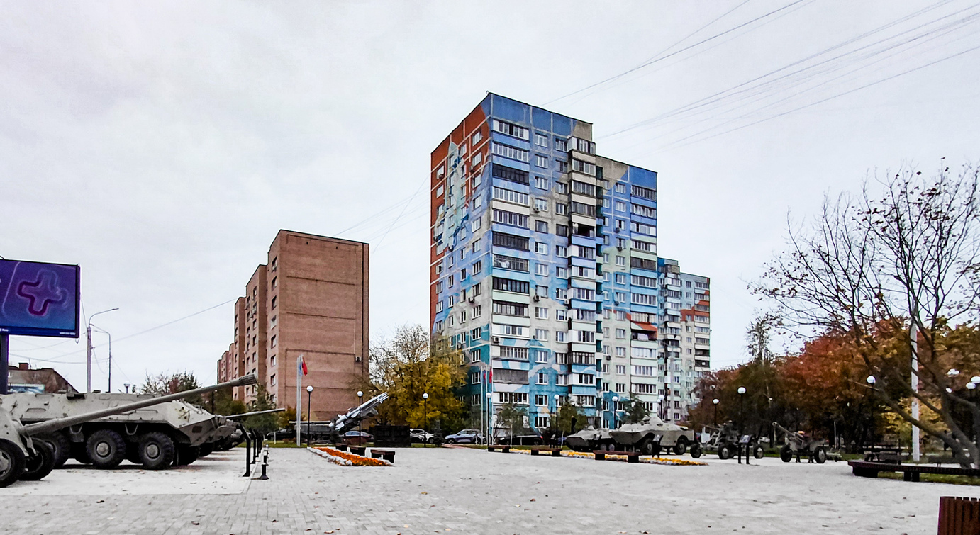 Раменское, Улица Гурьева, 25. Монументальное искусство (мозаики, росписи, барельефы, сграфито)