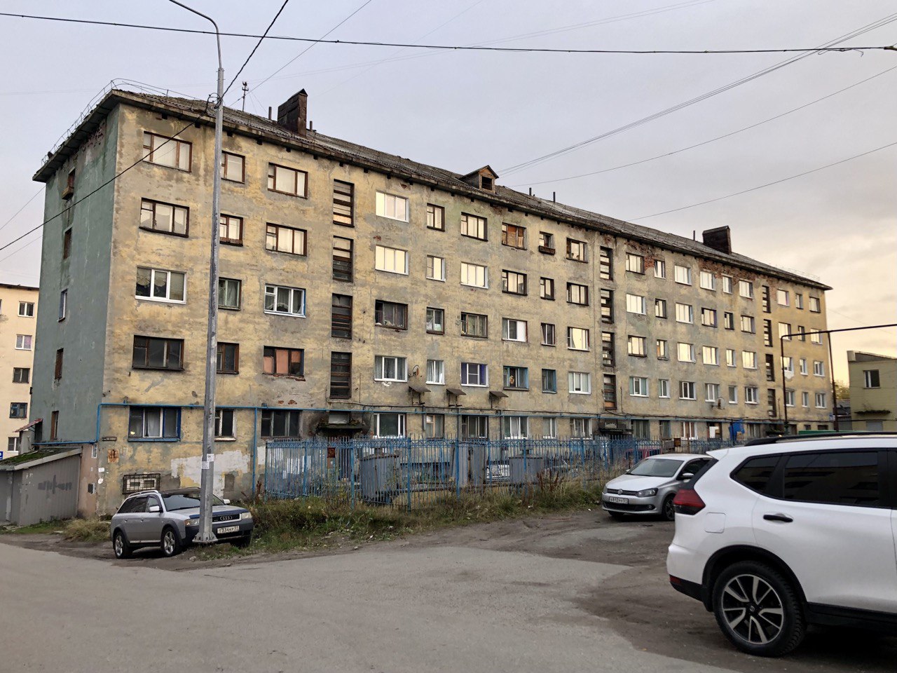 Мурманск, Улица Подстаницкого, 16