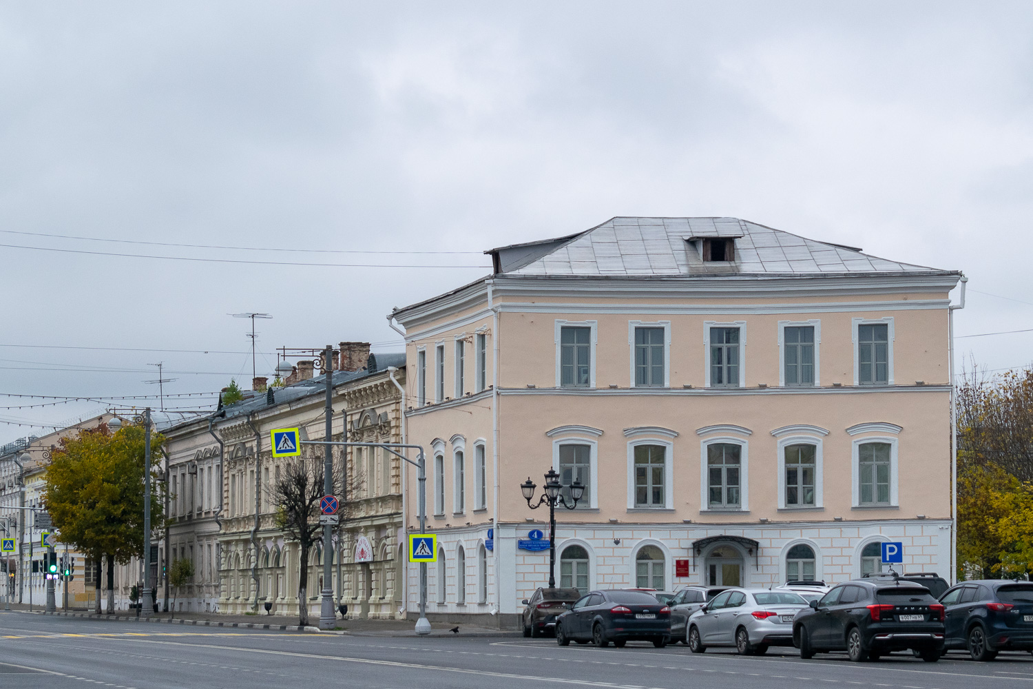 Тверь, Плащадь Михаила Тверского, 4; Советская улица, 19