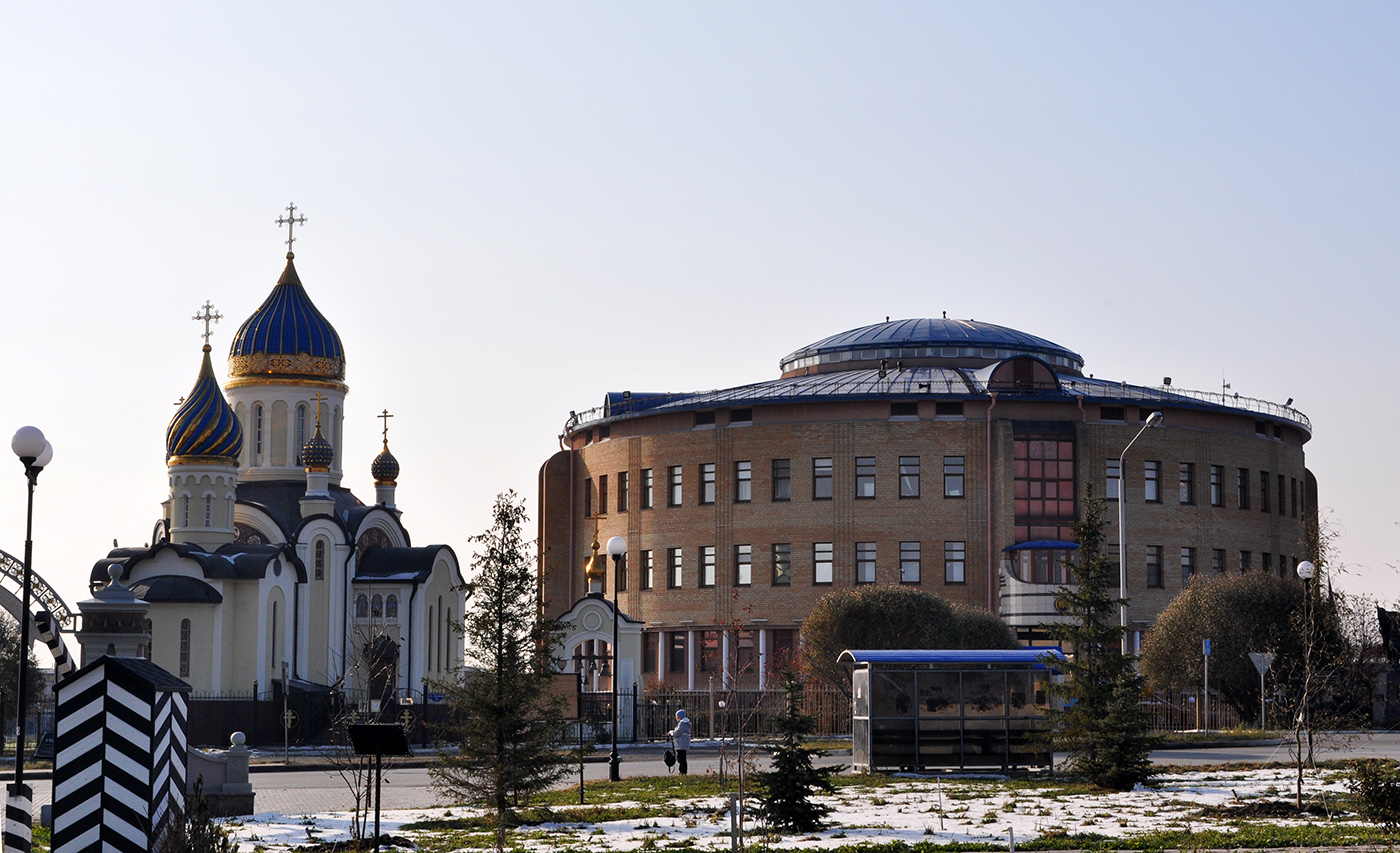 Омск, Зеленая улица, 18 корп. 1; Успешная улица, 51