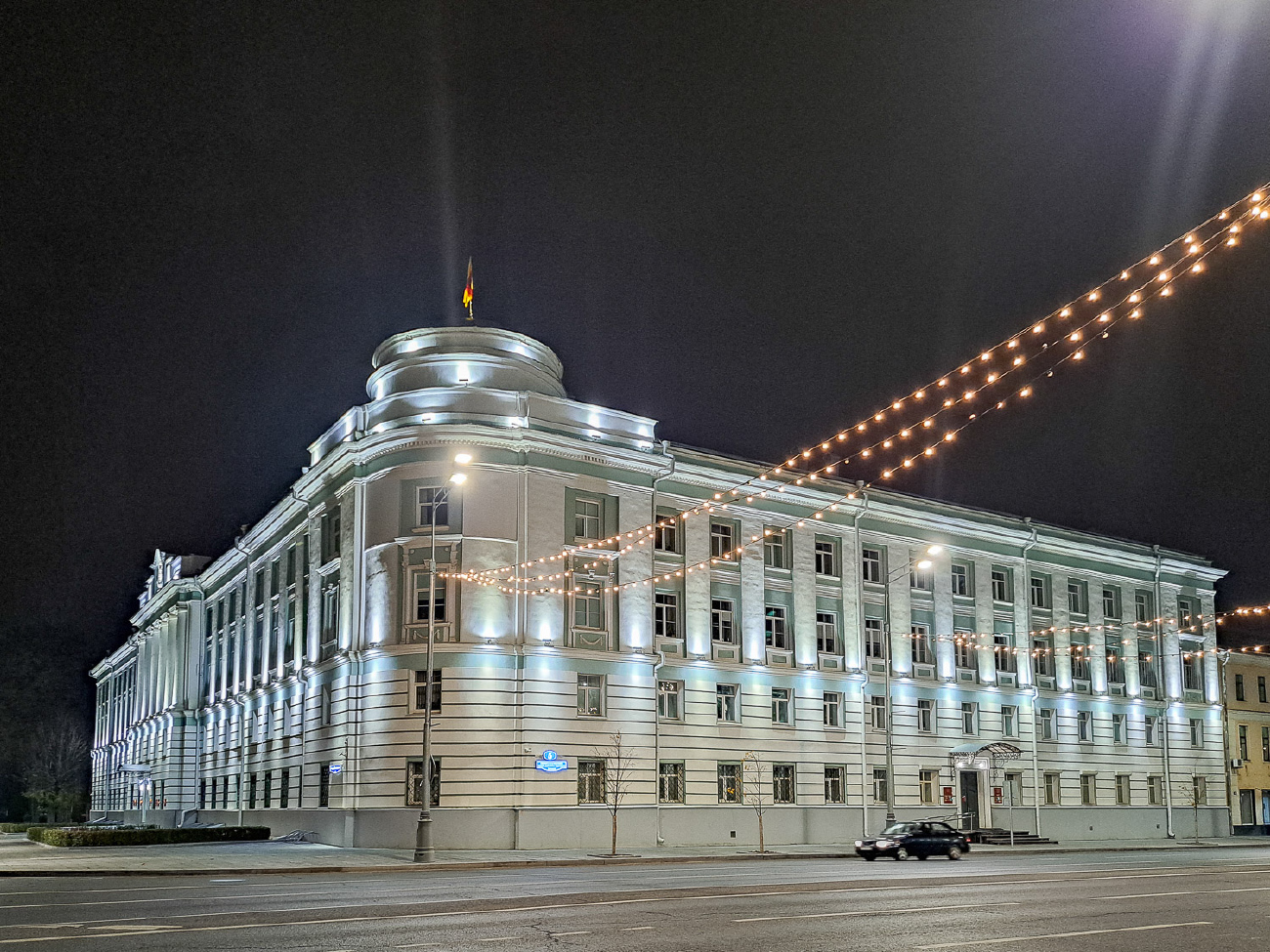 Тверь, Советская улица, 23 / Улица Володарского, 46 / Рыбацкая улица, 2 Тверь, Советская улица, 23 / Улица Володарского, 46 / Рыбацкая улица, 2